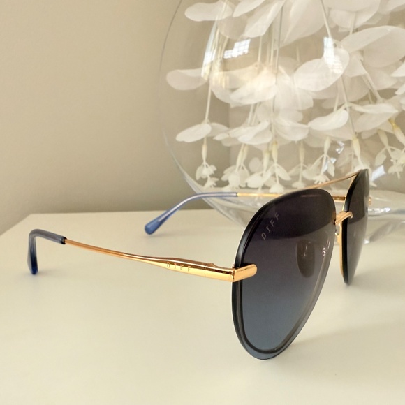 DIFF Lenox Aviator Sunglasses in Gold Blue Gradient - Picture 7 of 11
